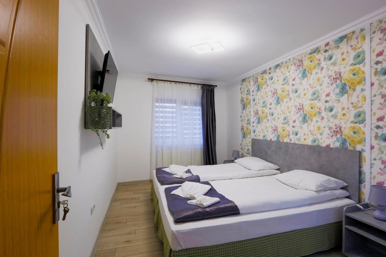 Vaias Aparts Târgu Neamţ Exterior foto