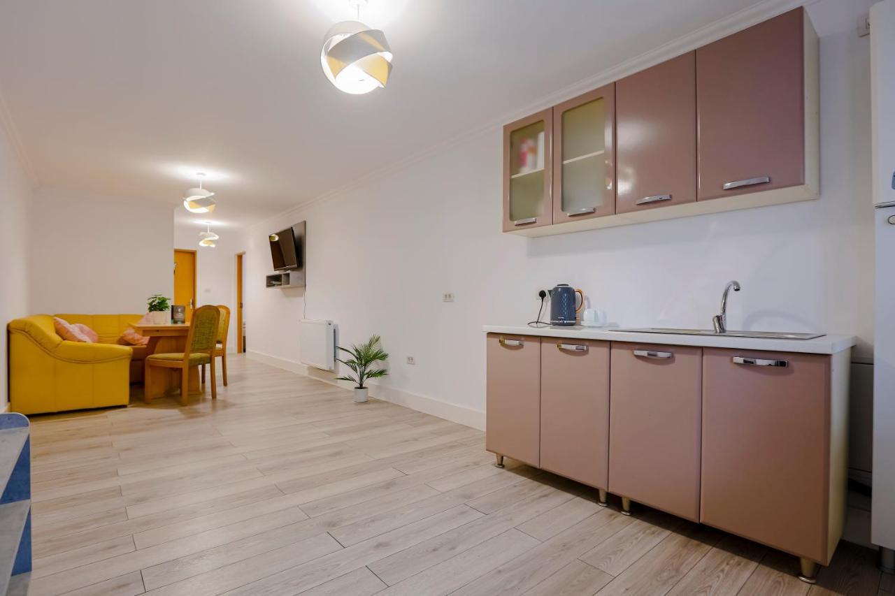 Vaias Aparts Târgu Neamţ Exterior foto
