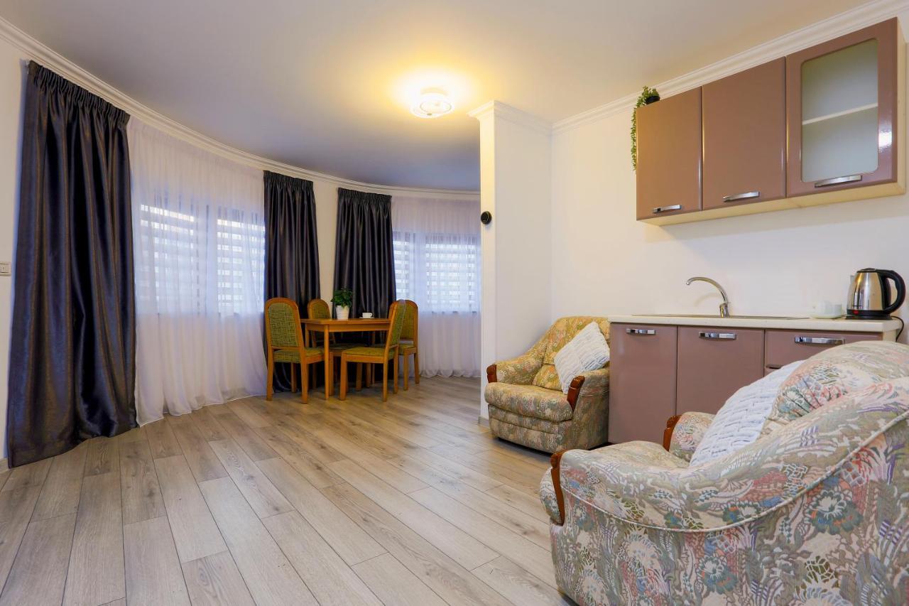 Vaias Aparts Târgu Neamţ Exterior foto