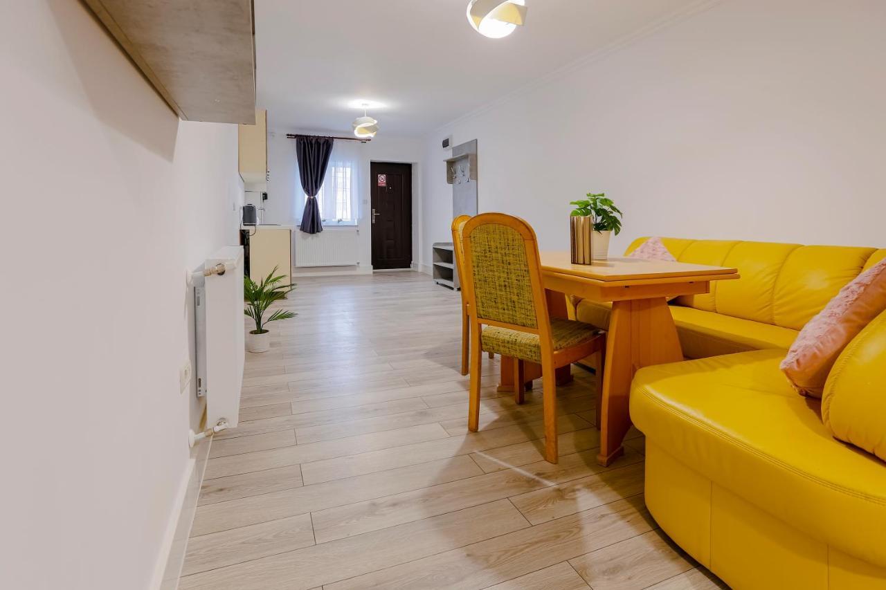 Vaias Aparts Târgu Neamţ Exterior foto